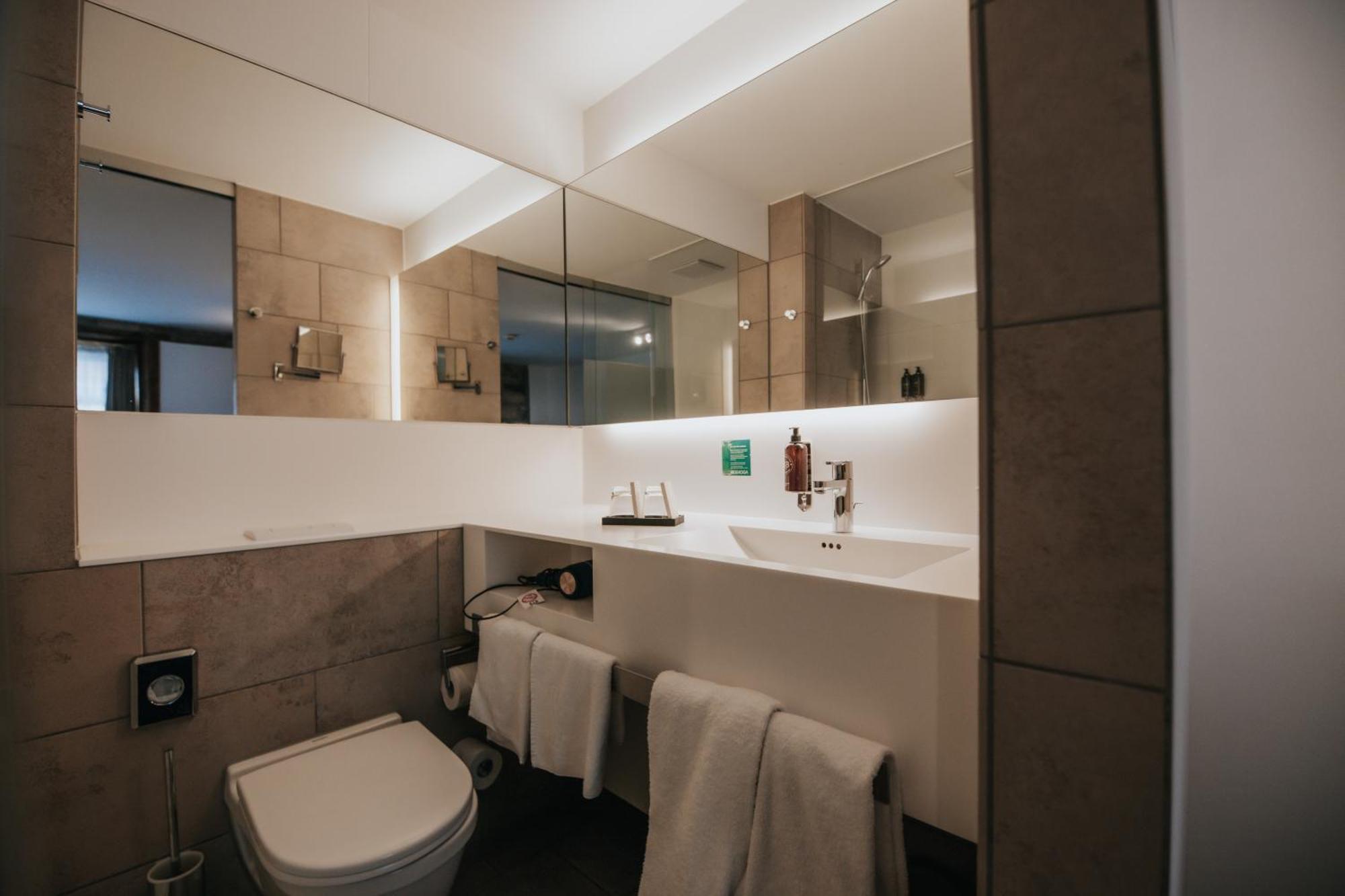 Design Hotel & Restaurant Loewen Ульм Экстерьер фото