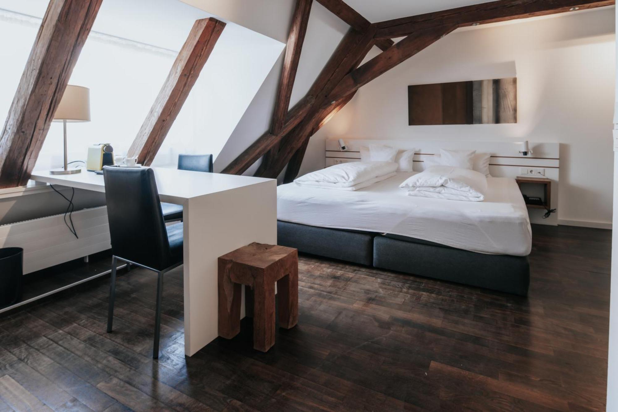 Design Hotel & Restaurant Loewen Ульм Экстерьер фото